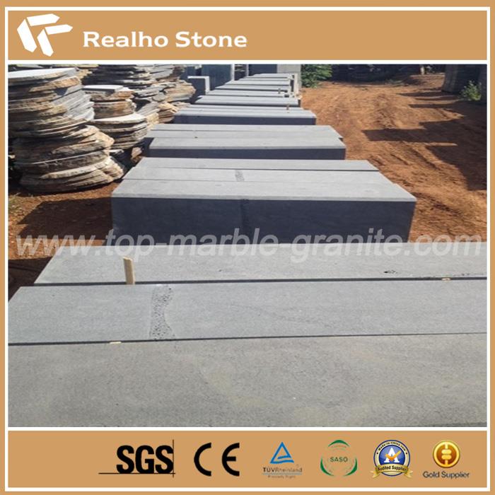 Sawn Cut Hainan Black Basalt Road Kerbstone.jpg