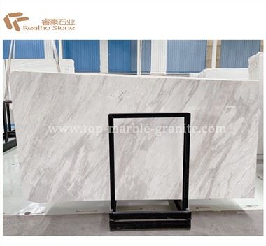 Slabiau Marmor Gwyn Volakas Caboledig Ar gyfer Countertops Llawr/Addurno Wal